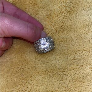 Elegant Silver and White Stone Ring